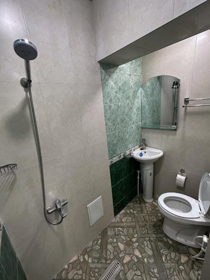 Hotel Нордвест Erevan Esterno foto